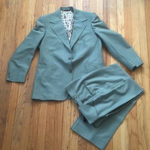 Vintage gray 2 piece suit, size M of S